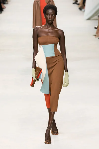 Look 1